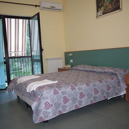 Civitella Roveto Hotel River מראה חיצוני תמונה