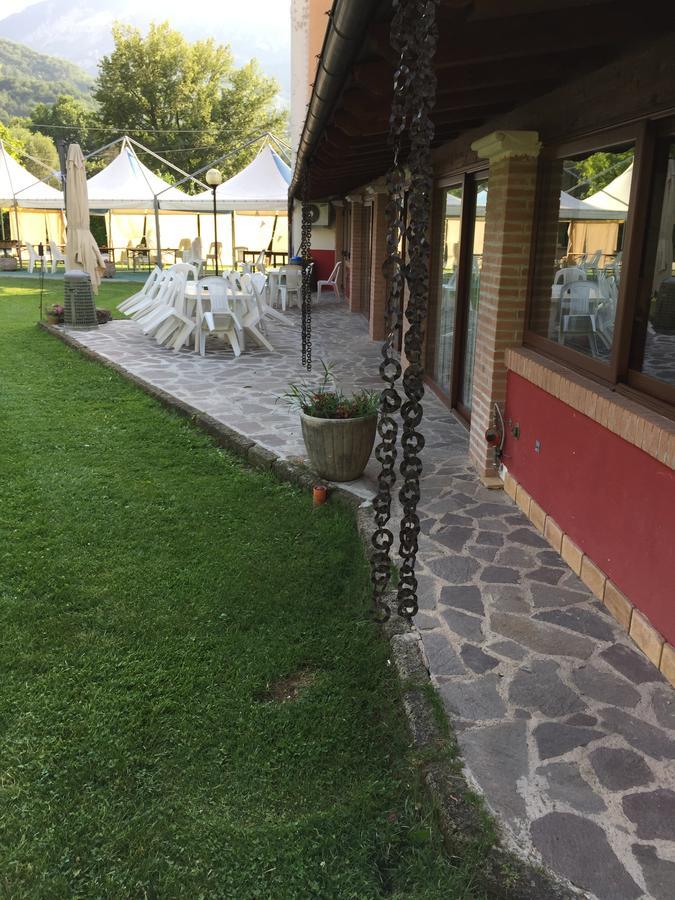 Civitella Roveto Hotel River מראה חיצוני תמונה
