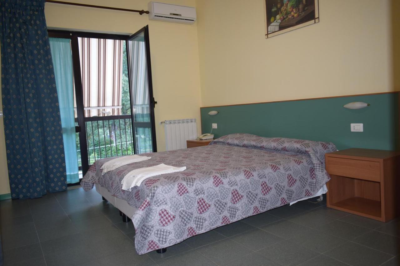 Civitella Roveto Hotel River מראה חיצוני תמונה